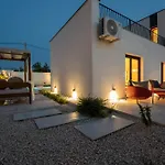Villa Alba - Countryside Hideway Between Mostar &